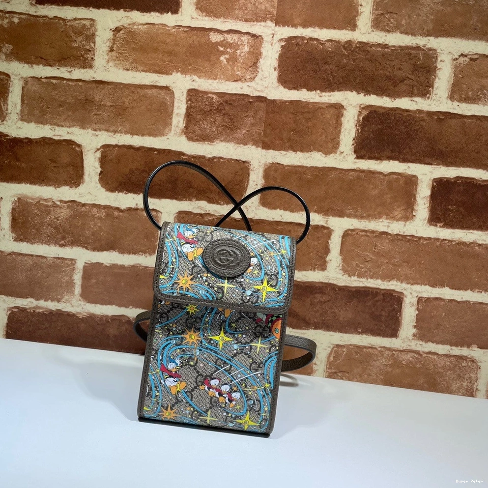 Hyper Peter x Gucci Donald Disney mini Duck bag 0825